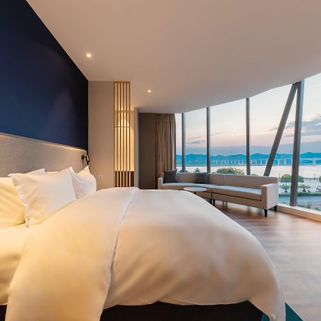 Holiday Inn Express Yichang Riverside By Ihg Εξωτερικό φωτογραφία